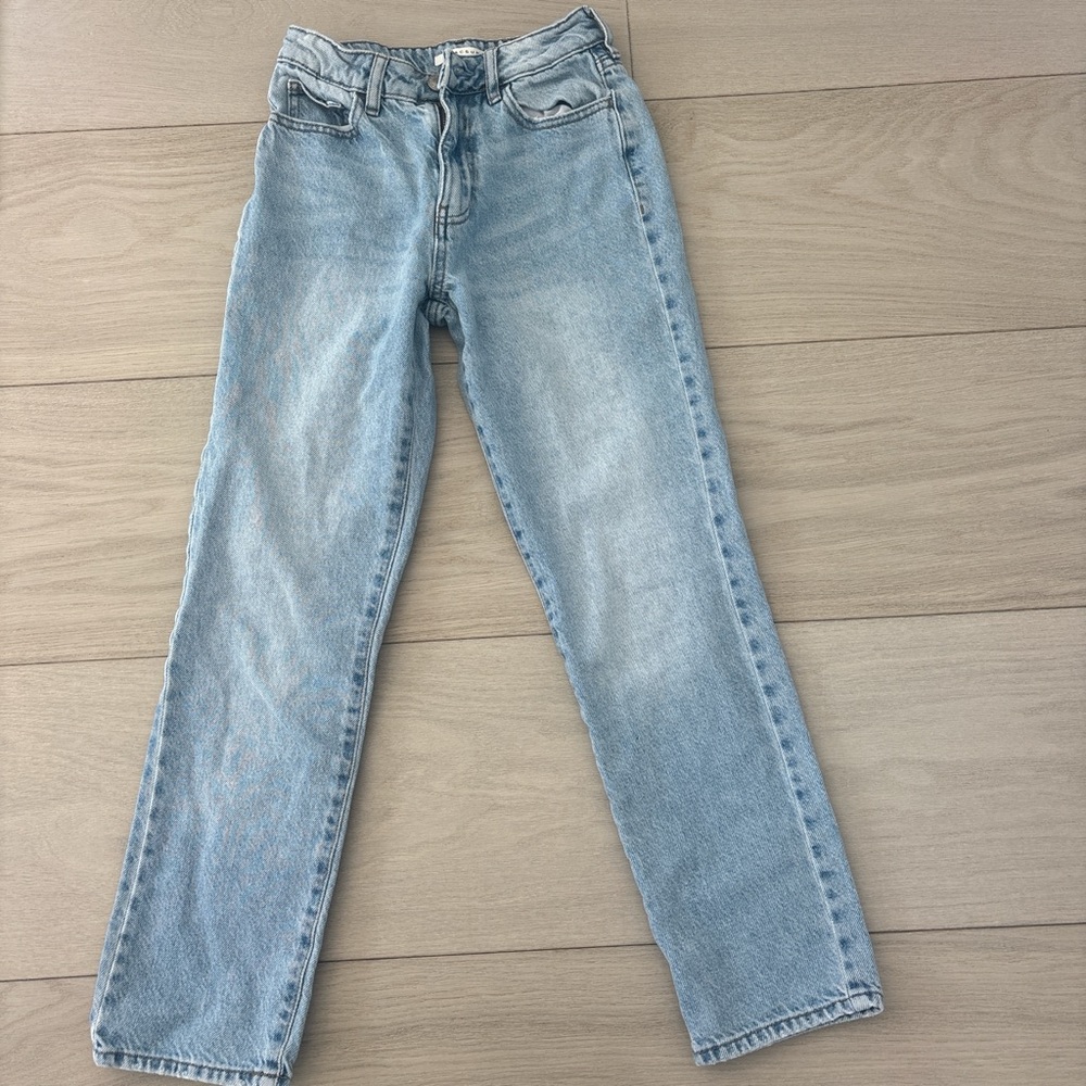 Light Wash Women's Straight Leg Jeans